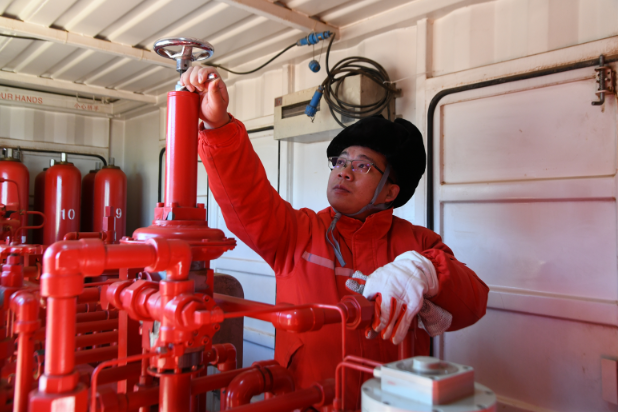 监督中心督导关键项目保障运行